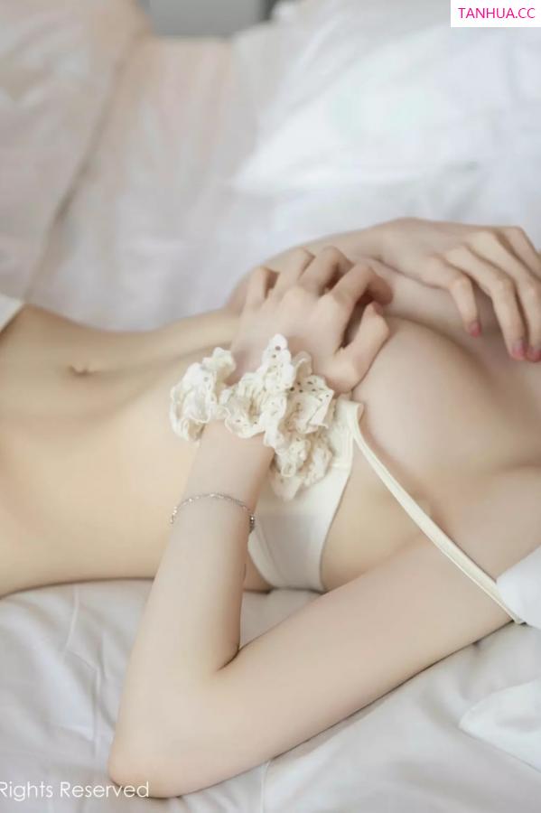 Carina Lee Carina布丁 [XiuRen]高清写真图 2025.05.23 No.10319 布丁wow 魅惑黑丝第59张图片